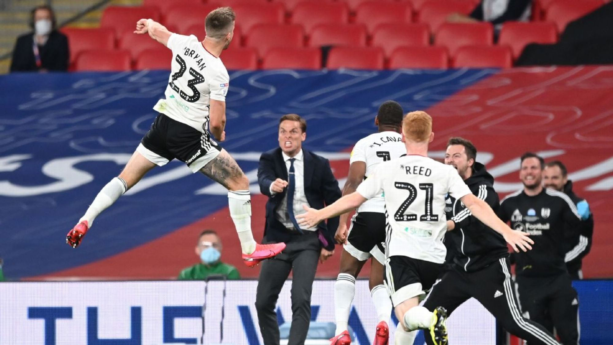 很多人的尊 很多人的尊